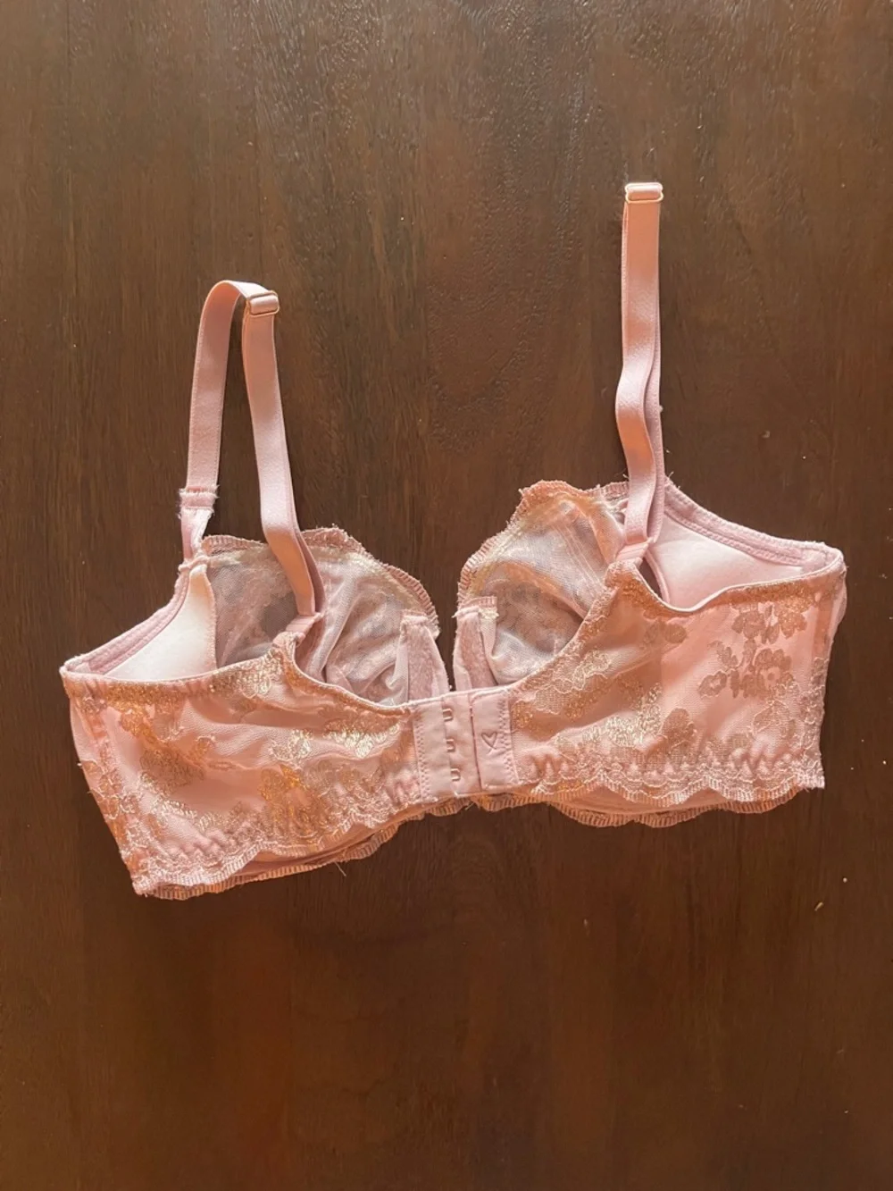 Victoria's Secret Blush Pink Lace Underwire Bra with Gold Accents - Picture 4 of 4